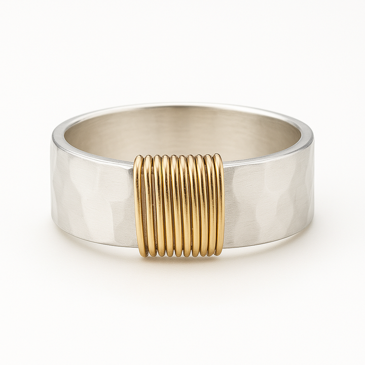 Vintage Ring i Silver med Guldtrådar